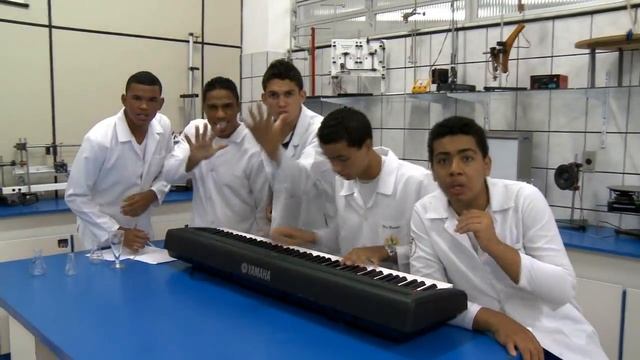 Eu Não Sou Químico - (Paródia WILSON VAI) - Banda B3 & Convidados смотреть онлайн