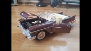 Diecast Cadillac Sevile Eldorado 1:18
