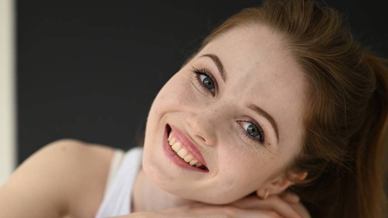 Визитка Щербаковой Дарьи Агентство "Время молодых" +79035279550 смотреть онлайн