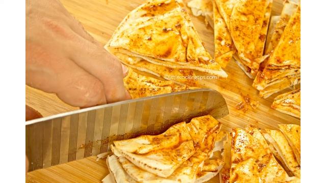 No-tahini Creamy Spicy Hummus with Paprika Pita Chips смотреть онлайн