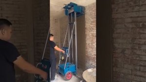 Механизированная штукатурка стен.