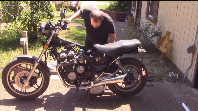 1983 CB650SC Nighthawk смотреть онлайн