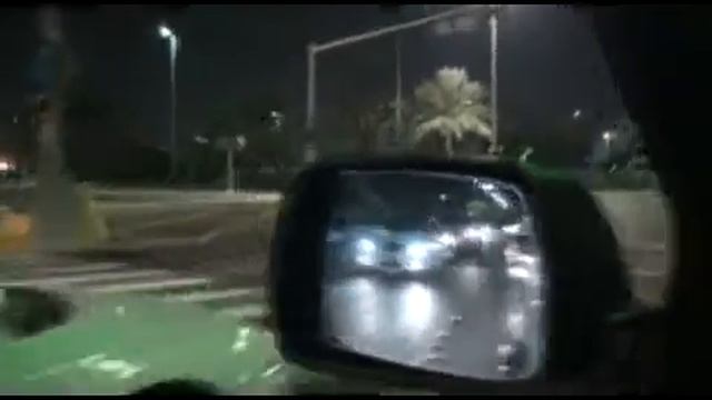 Audi R8 vs Jeep SRT8 Vortech Supercharged смотреть онлайн