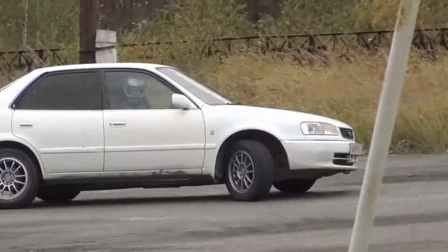 "А кто евонная жена" я встревал. Авто ДЕВЫ смотреть онлайн