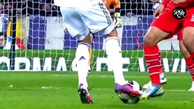 Ronaldo skill and goal of Taki Taki rumba song, football fans..... смотреть онлайн