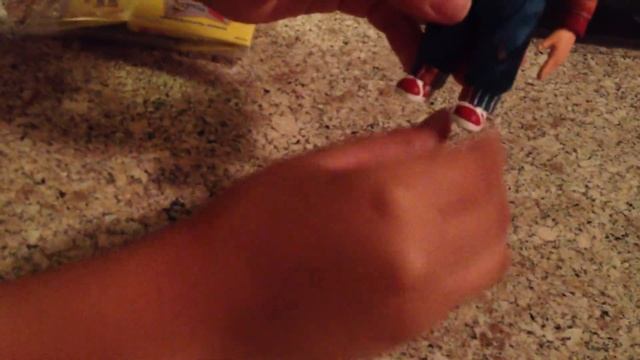 Louie's Product Review - NECA Cult Classics Series 4 CHUCKY Figure - Child's Play 3 - Unboxing смотреть онлайн