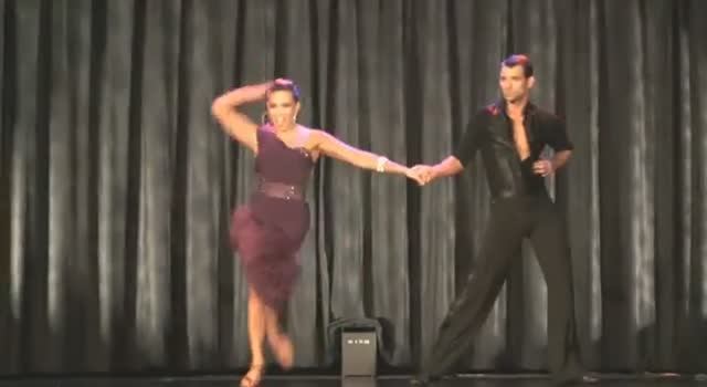 Anya & Christian Sway - Swing Routine смотреть онлайн