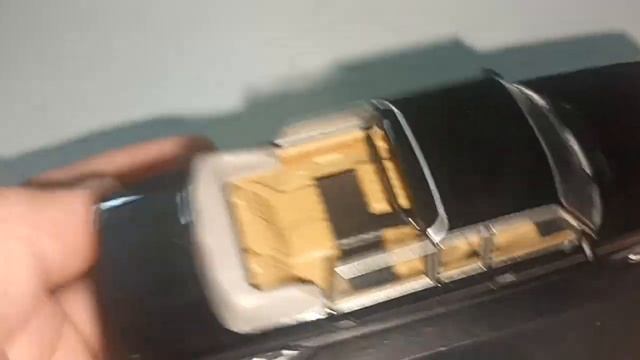 Diecast 1/43 scale Volvo 264TE landaulet смотреть онлайн
