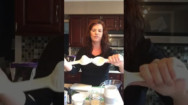 Prep ahead, quick oatmeal and lemon blueberry 🍋 muffin- under 2 min! смотреть онлайн