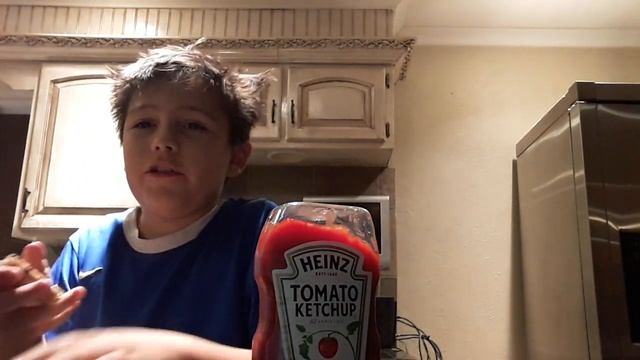 eating a chocolate bar with ketchup смотреть онлайн