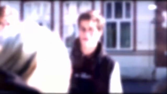 Ева & Крис [SKAM] - ты любишь его смотреть онлайн