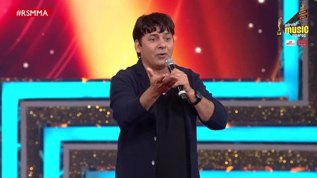 Sudesh Lehri has Arijit Singh, Sonu Nigam and Pritam in splits | #RSMMA | Radio Mirchi смотреть онлайн