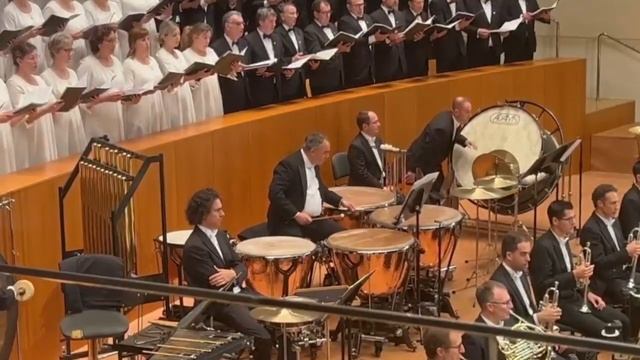 Extracto Carmina Burana Javier Eguillor ( Timbales) смотреть онлайн