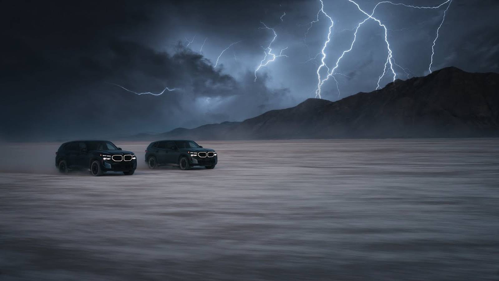 BMW XM Vs Thunderstorm