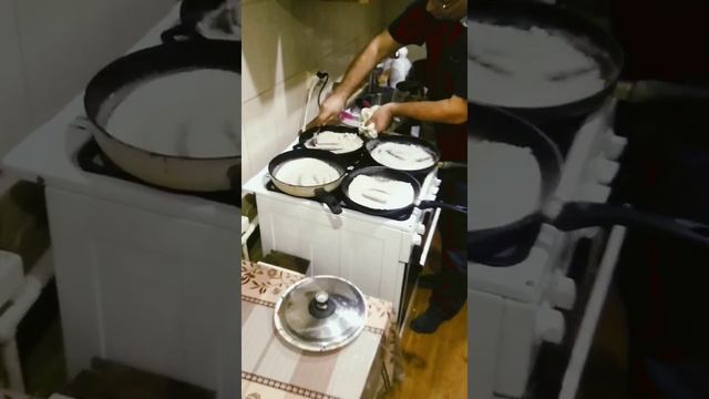 як чистити сковорідки смотреть онлайн