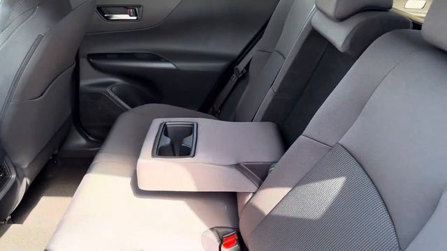 2024 Toyota Venza LE Hybrid AWD in Black смотреть онлайн