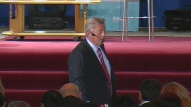 Джон Максвелл - Ведите людей за собой смотреть онлайн