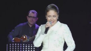 Алёна Петровская-"Сибирь" муз. Игорь Слуцкий сл. Виктор Пеленягрэ.