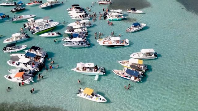 Visitando la PLAYA PARA MILLONARIOS en VENEZUELA 🇻🇪 | ¡Vacaciones de Lujo! смотреть онлайн