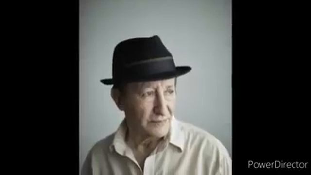 Aghiles LAHOUAZI chante Idir- Cfiɣ am zun d iḍelli смотреть онлайн