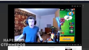 ВИТАЛ ШАРК СМОТРИТ СВОЕ СТАРОЕ ВИДЕО И ВИДЕО ДАРК НЯША?! | Нарезка со стрима Vital Shark