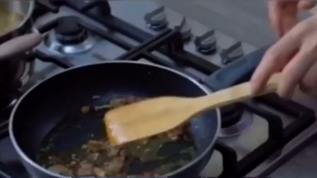 Паста с пармезаном смотреть онлайн