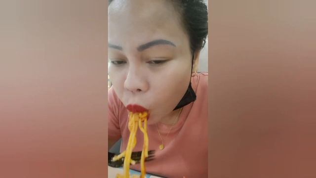 Eats satisfying jolly spaghetti, Burger steak with ice cream @mayhope18 #jollibee смотреть онлайн