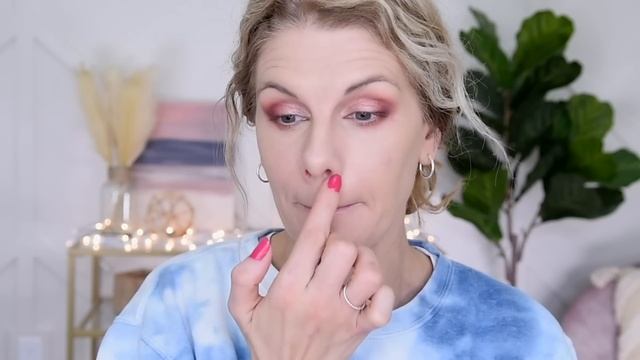 The BEST Makeup From February! смотреть онлайн