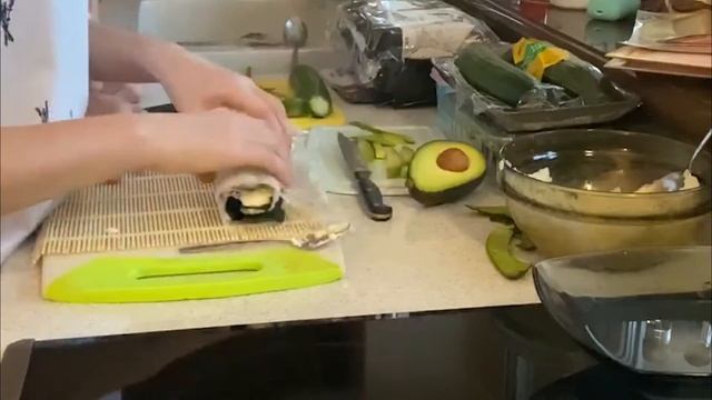 Авокадо в Филадельфии смотреть онлайн