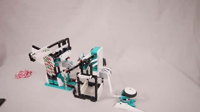 Сооружение Катапульты из Леденцового тростника | Building a Candy Cane Catapult смотреть онлайн