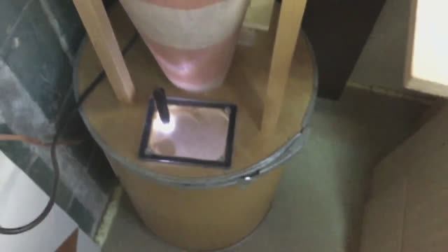 ЧТО ТВОРИТСЯ ВНУТРИ "ЦИКЛОНА" - взгляд через смотровое окно. смотреть онлайн