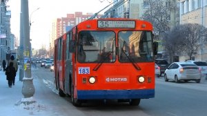 Троллейбус Екатеринбурга ЗиУ-682Г [Г00] борт.№183 маршрут №35 на остановке «Театр Волхонка»
