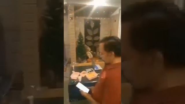 French Fry vending machine смотреть онлайн