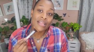 Charlotte Tilbury Beautiful Skin Foundation VS Airbrush Flawless Foundation ❤ Comparison