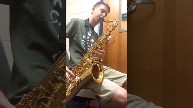 C scale on the tenor sax смотреть онлайн