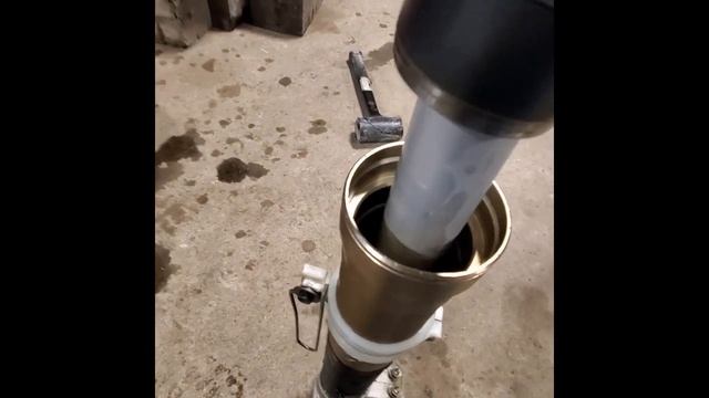 Suzuki DRZ 400S Fork Seal Replacement.