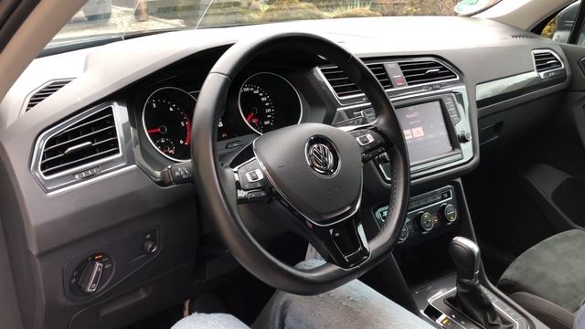 Volkswagen Tiguan Highline 4Motion DSG 190KM Head-Up Line Assist Masaże LED Top z Dynamic Light DCC смотреть онлайн