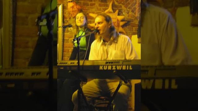 Петр Малаховский и Ирина Савельева - Венский блюз смотреть онлайн