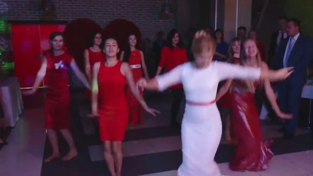 Свадебный танец. Сюрприз для жениха. смотреть онлайн