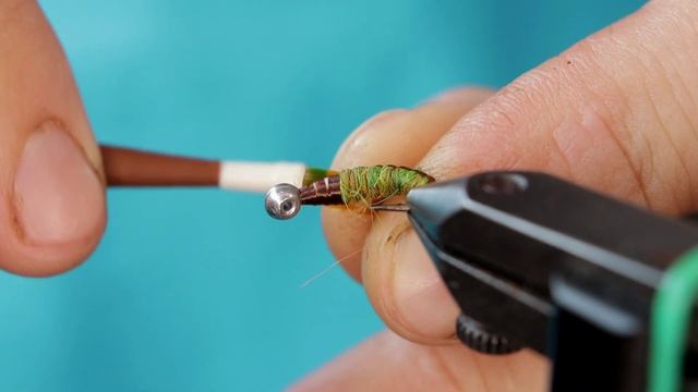 Вяжем мушку на хариуса и ленка смотреть онлайн