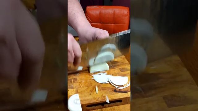 Нарезка лука ножом ЦайДао. Быстро и просто. #shorts смотреть онлайн