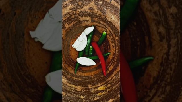 Lao Spicy Sauce Papaya Beef Salad! смотреть онлайн