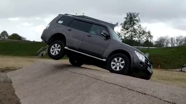 Паджеро 4 диагоналка.