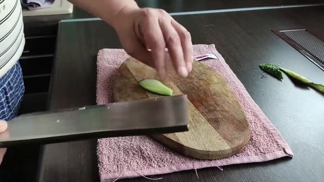 Ши Ба Цзы S216-1 Кантонский тесак-универсал. Режем огурец и делаем карвинг. смотреть онлайн