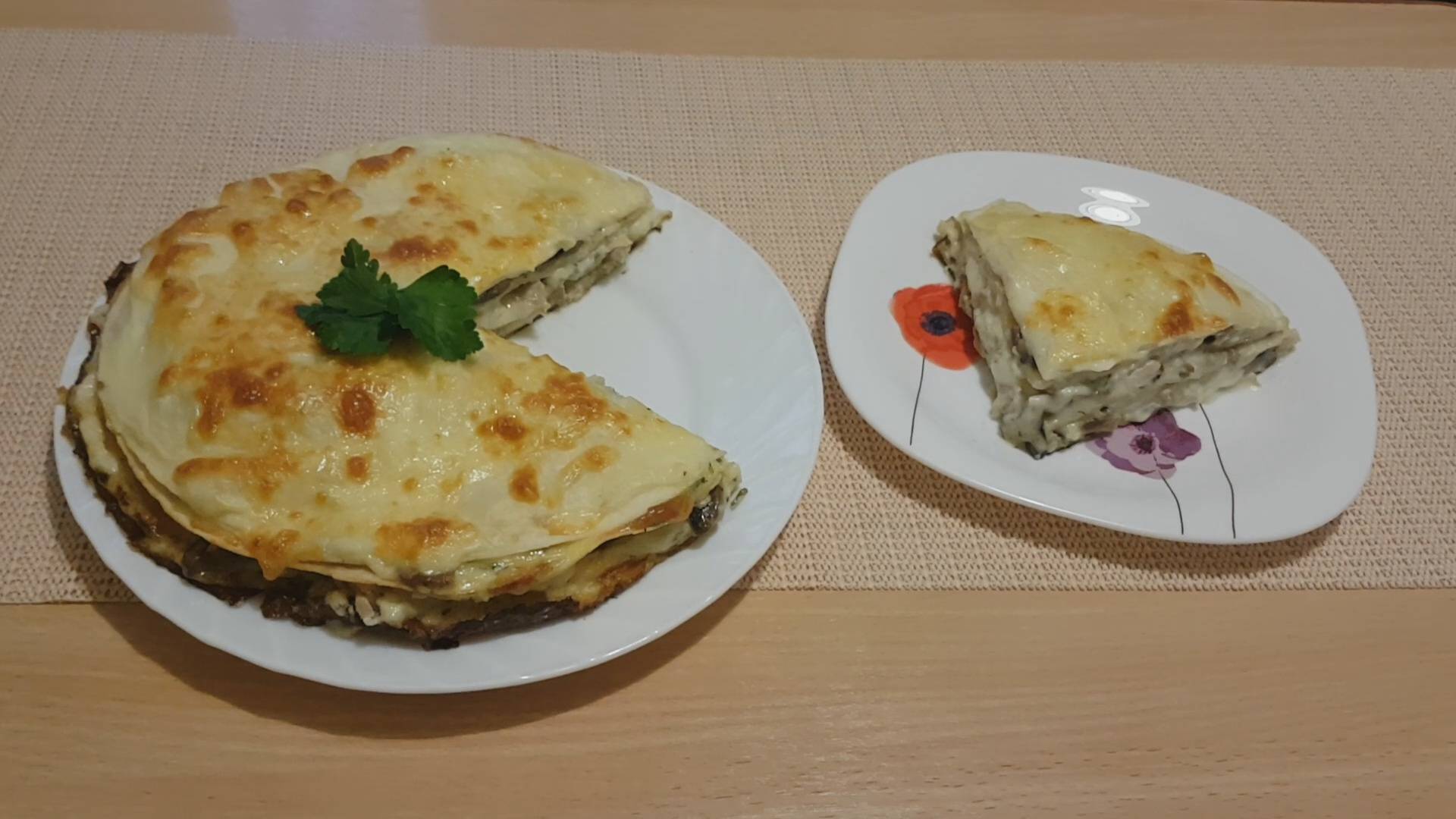 Пирог с курицей и сыром сулугуни смотреть онлайн