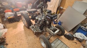 Мой первый минитрактор "Долгострой". Часть 8. Педали тормоза и акселератора.