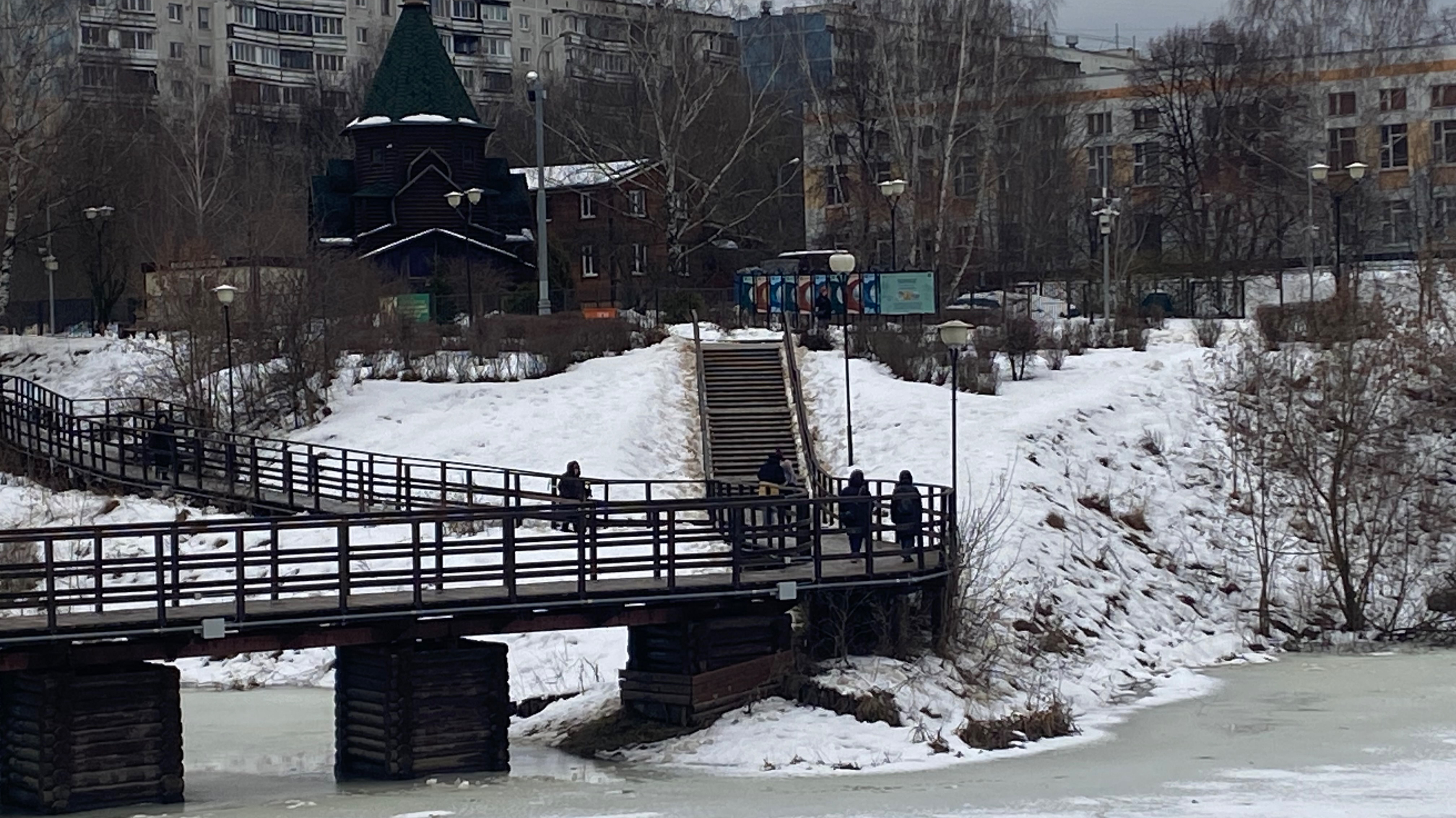 МОСКВА/ПАРК КУЛЬТУРЫ И ОТДЫХА В БИБИРЕВО/ Энтографическая деревня. смотреть онлайн