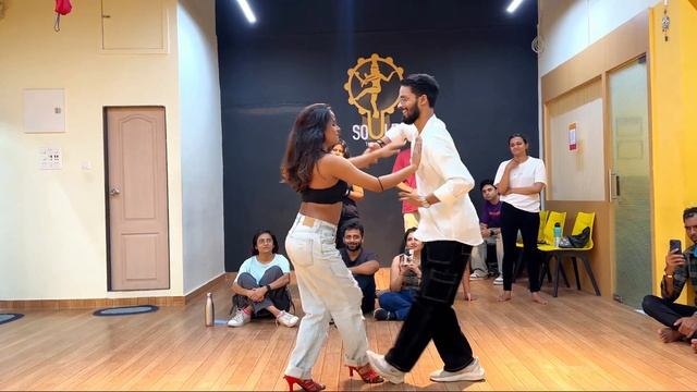 Ankit & Pallavi | Bachata Demo | Matame - Dj Husky ft Sebas Garreta смотреть онлайн