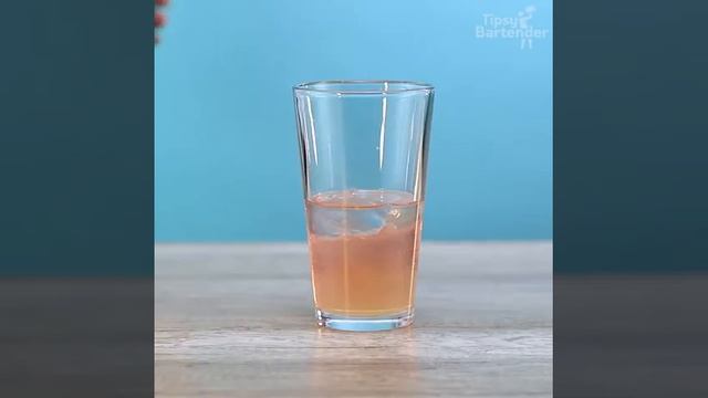 HOW TO MAKE PINK STABURST MARTINI | POPULAR COCKTAIL