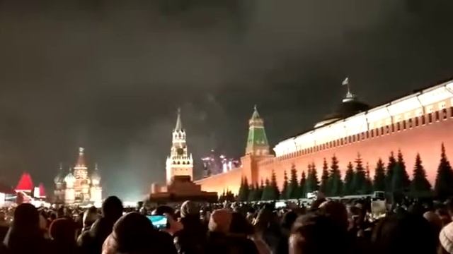 Москва празднует новый 2020год красная площадь смотреть онлайн